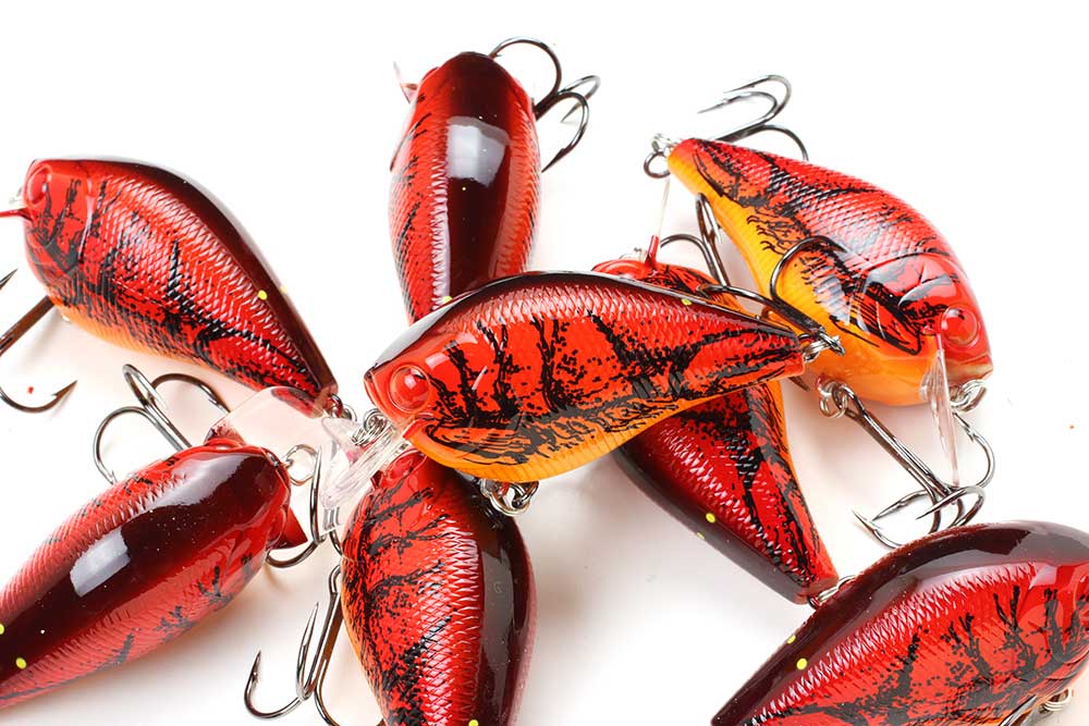 Lucky Craft CB BDS 2 Chameleon Red Craw Dives 3-4’, 2 2.5”Long 1/2oz